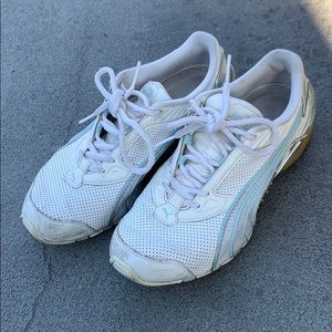 Puma tennis shoes